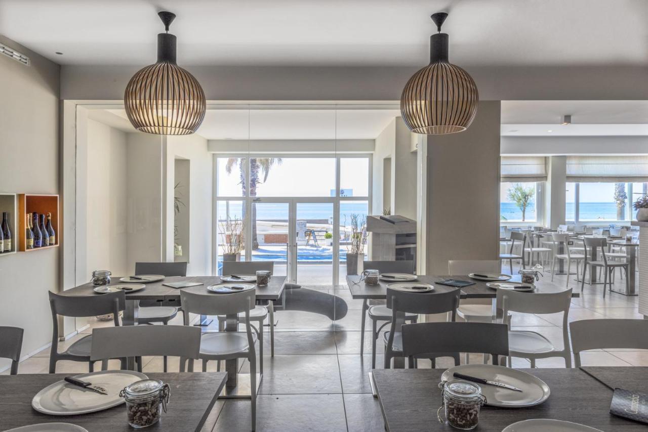Hotel Ristorante Centosedici 테라치나 외부 사진
