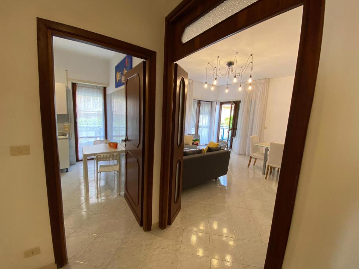 Hotel Ristorante Centosedici 테라치나 외부 사진